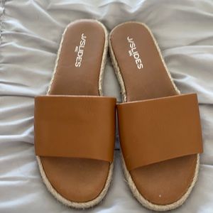 J/Slides slip on size 61/2